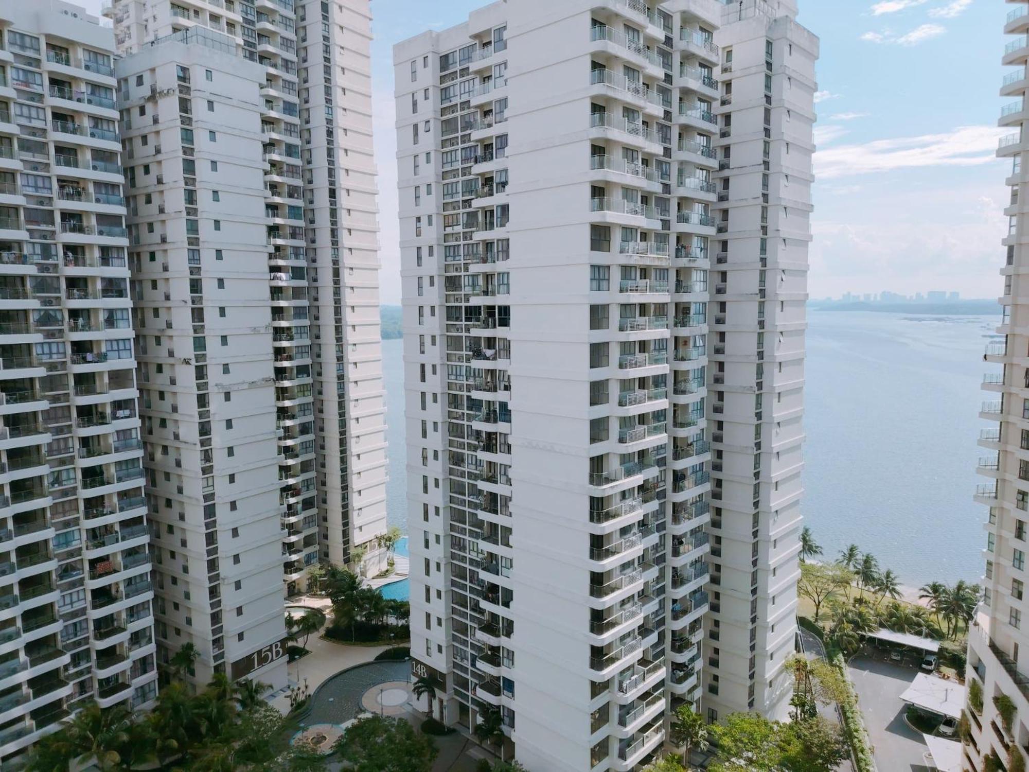 Danga Bay Seaview Johor Bahru By One 9 Place Room photo